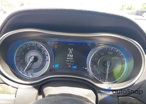 2016 Chrysler 300C из США, поврежденный, VIN 2C3CCAEG6GH207468